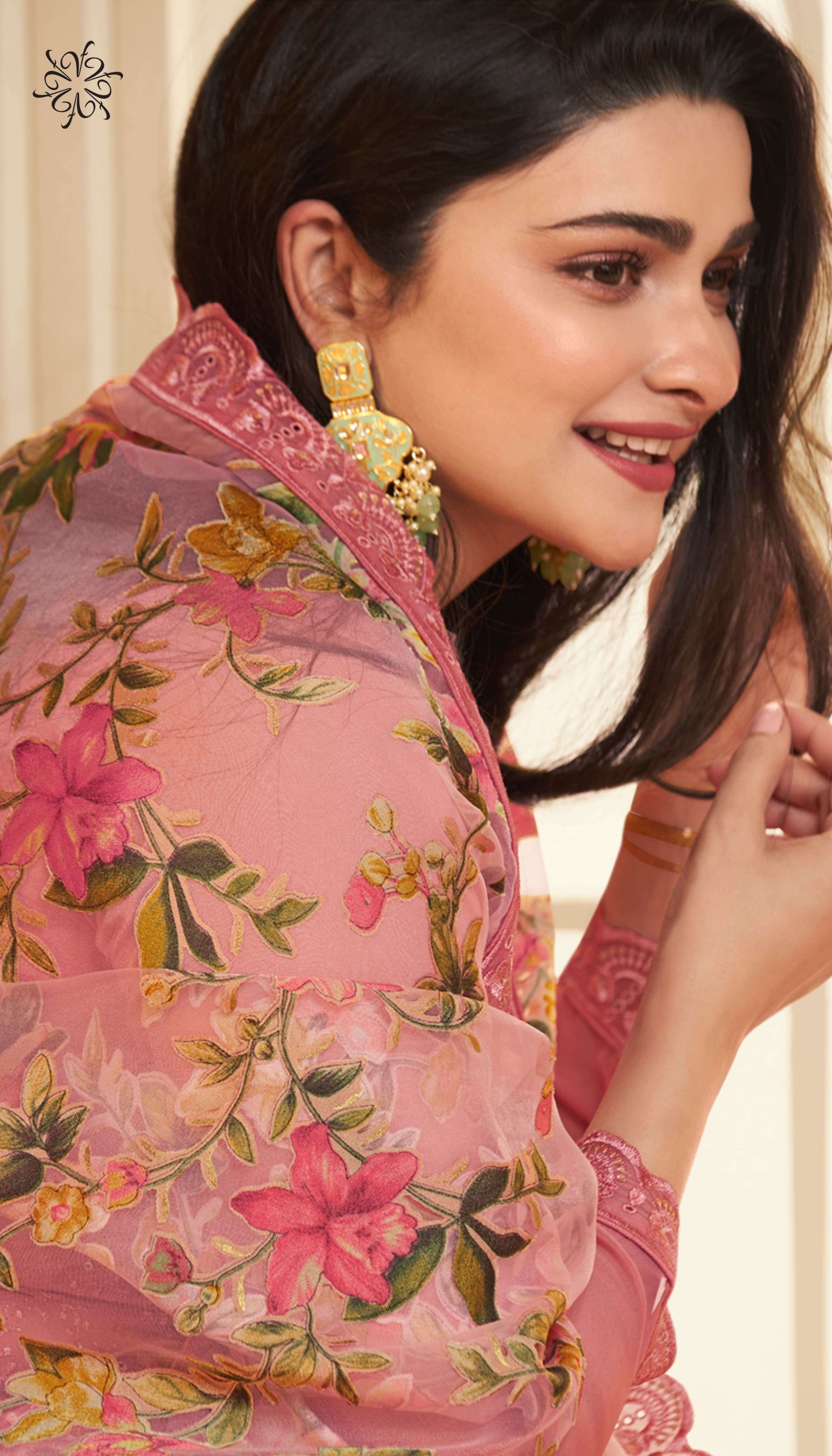 vinay fashion kuleesh apoorva schiffli embroidery orgenza attrective look salwar suit catalog
