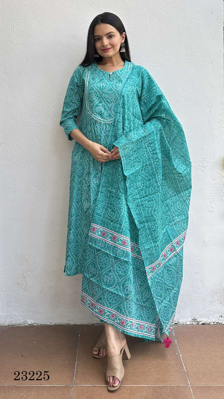 indira apparel d no 23225 cambric cotton exclusive look kurti pant dupatta size set