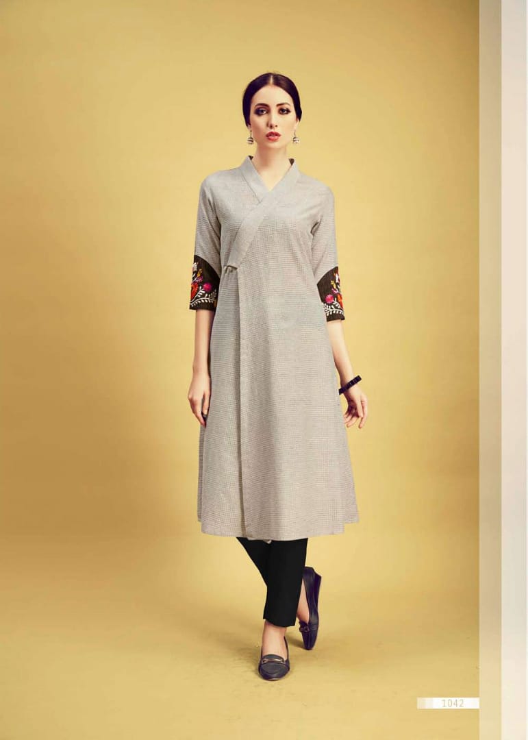 Kirara presents i am star handloom cotton printed Casual kurtis concept