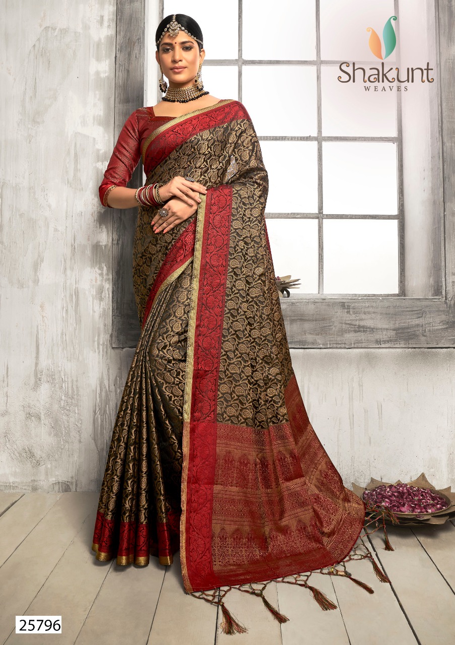 Shakunt weaves Giriraj beautifully look Stylish designed Sarees