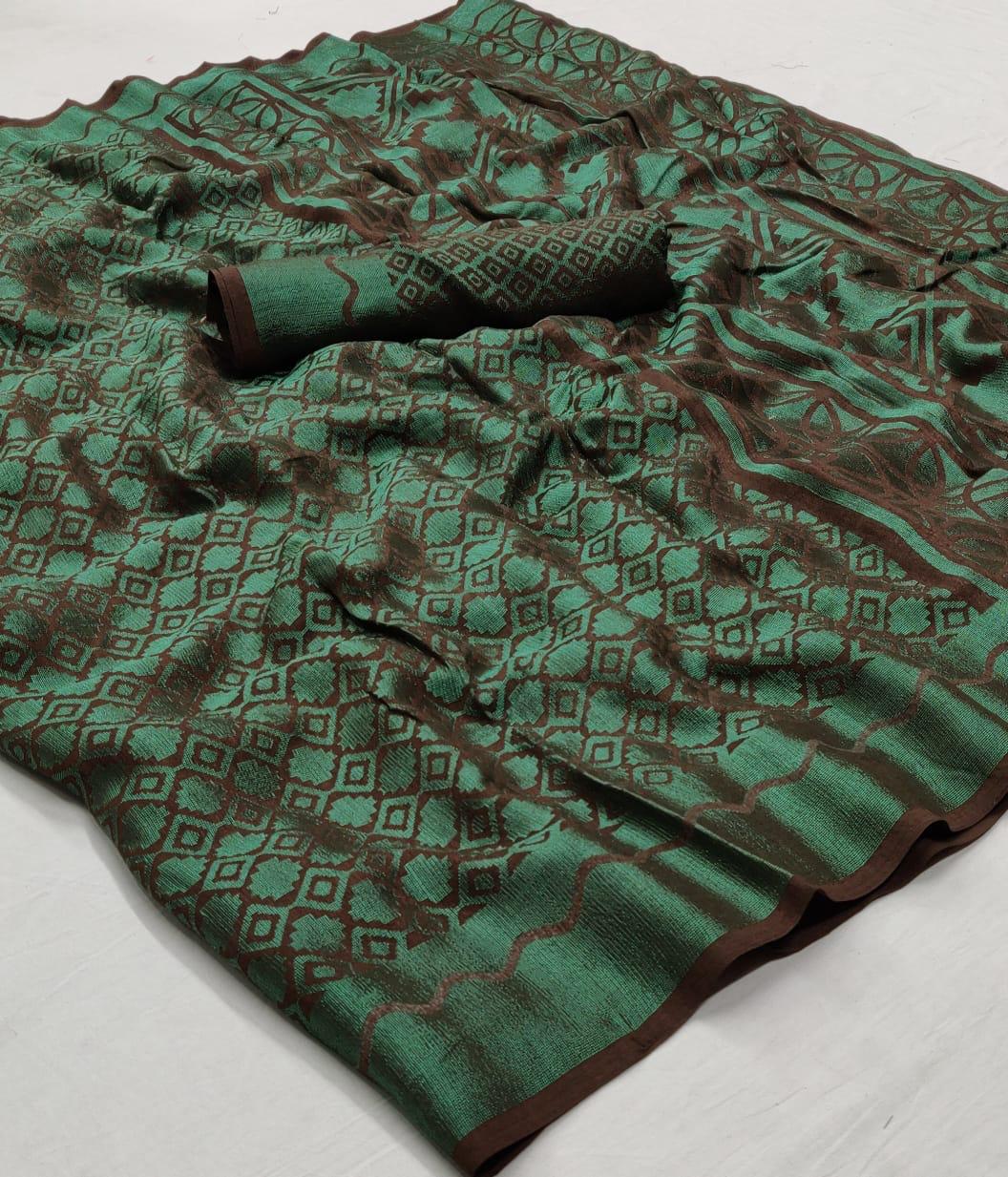 LT Fashion vichitra astonishing style beautifully designed brasso fabric Sarees