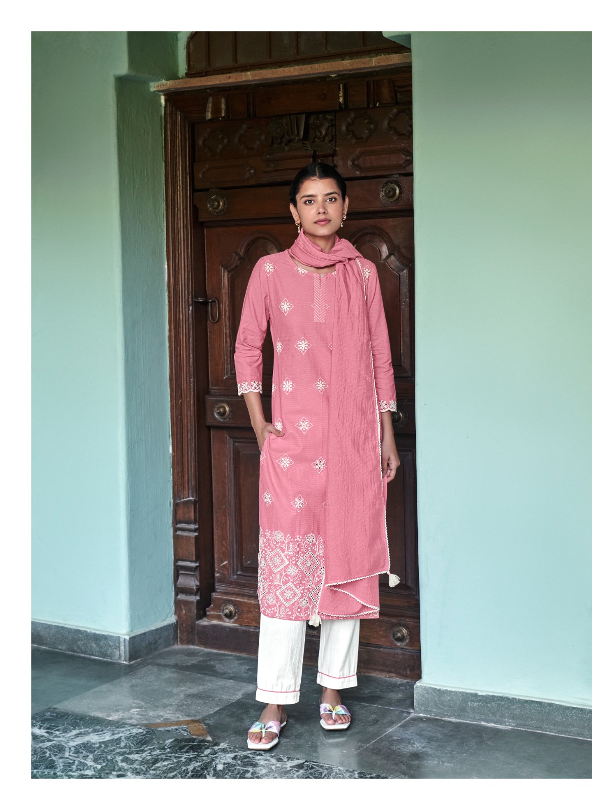 four buttons innar cotton attrective look top bottom with dupatta catalog