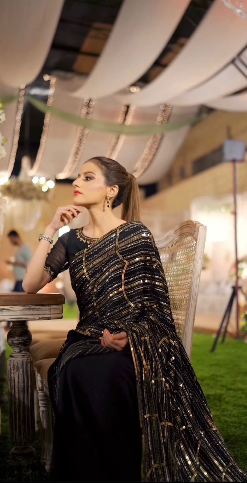 vivera international sitara gorgette decent look saree single