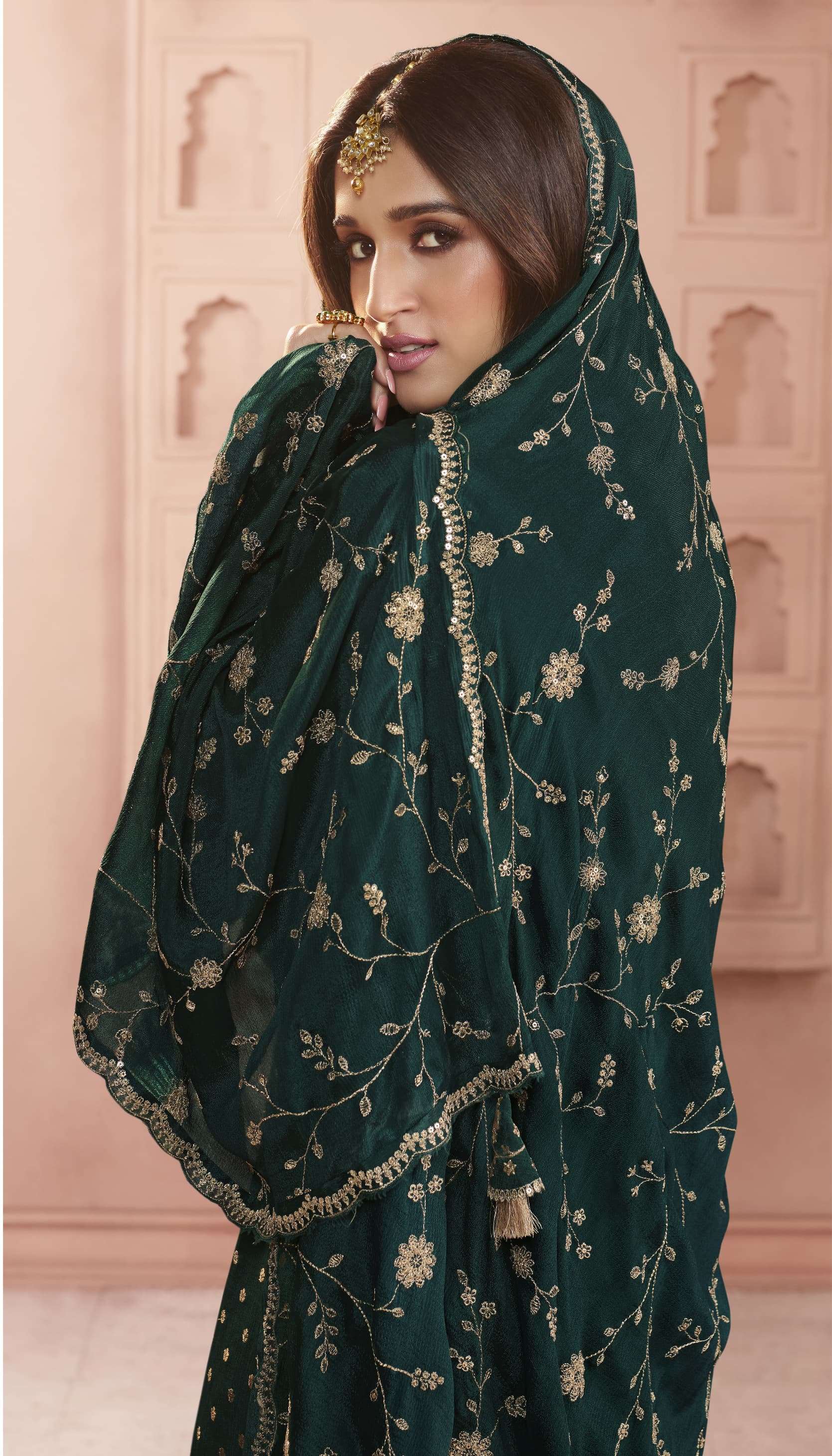 vinay fashion kuleesh swarnaa dola jaquard attrective look salwar suit catalog