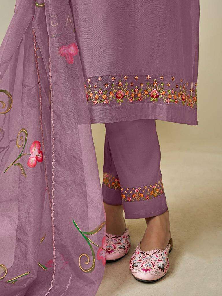 khazana suit Label Khoj roman silk beautiful look Kurti With pan dupatta catalog
