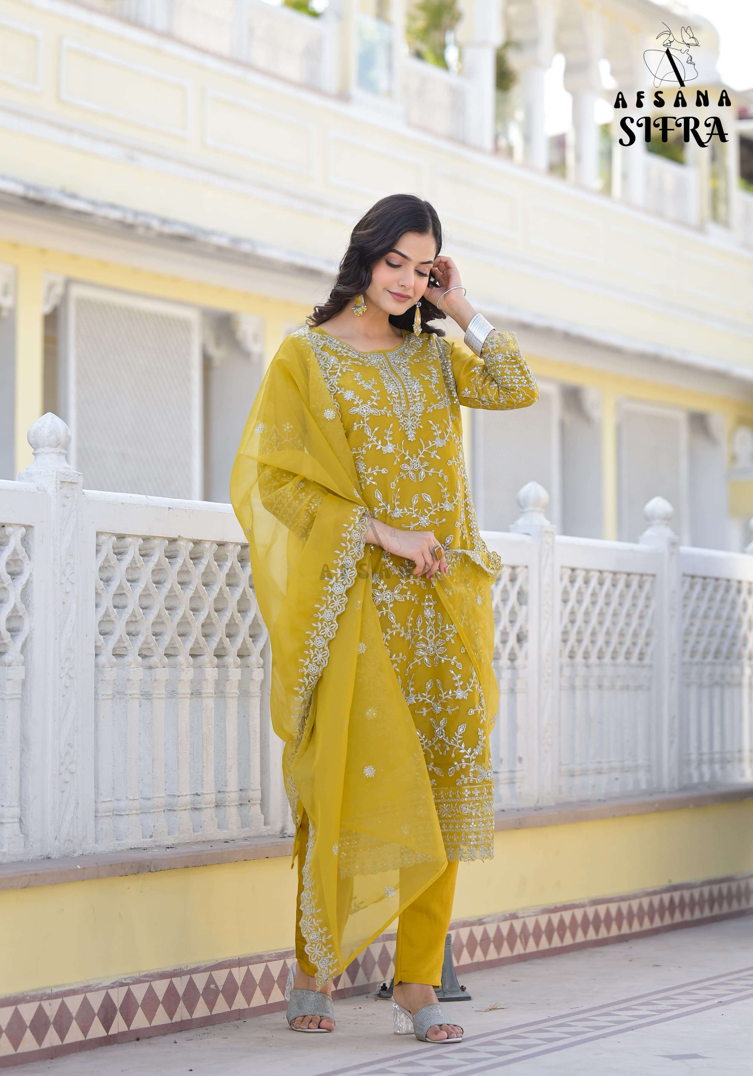 afsana sifra orgenza embroidery look top bottom with dupatta size set
