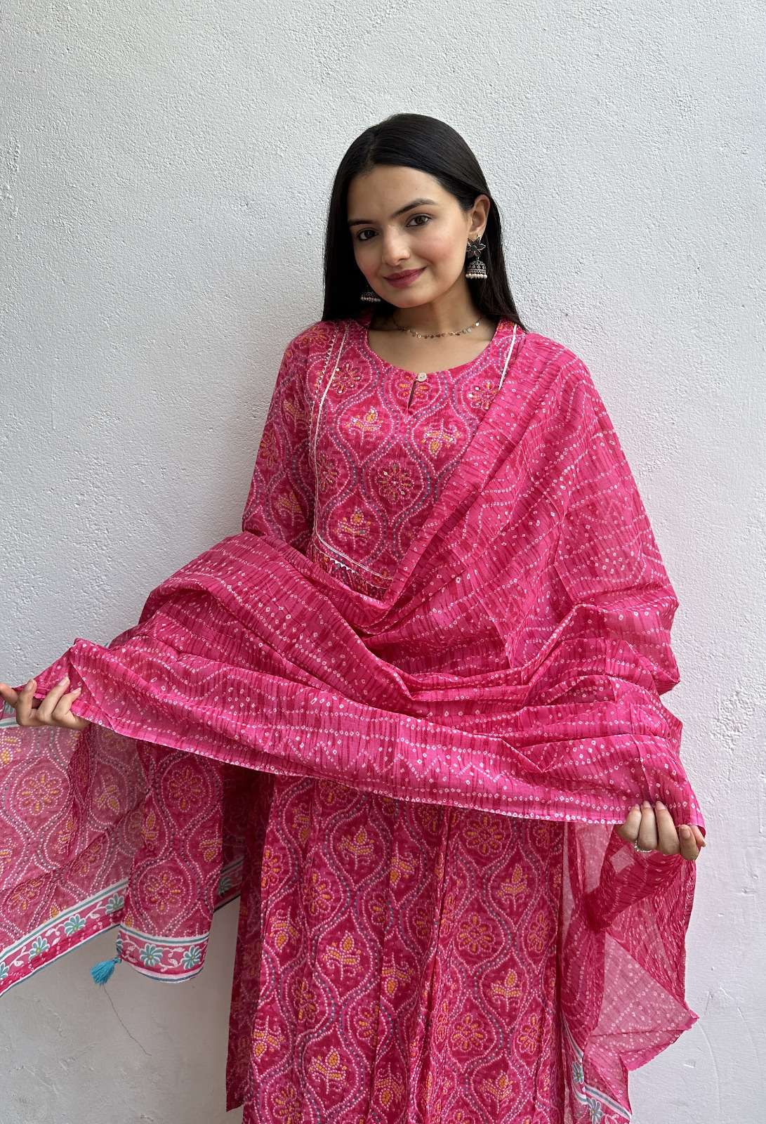 indira apparel d no 23226 cambric cotton innovative look kurti pant dupatta size set
