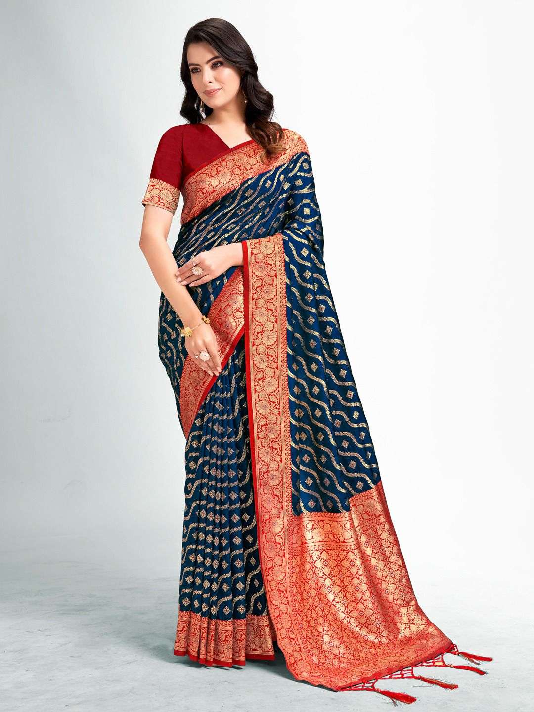 sangam prints bunawat adhunik silk silk catchy look saree catalog